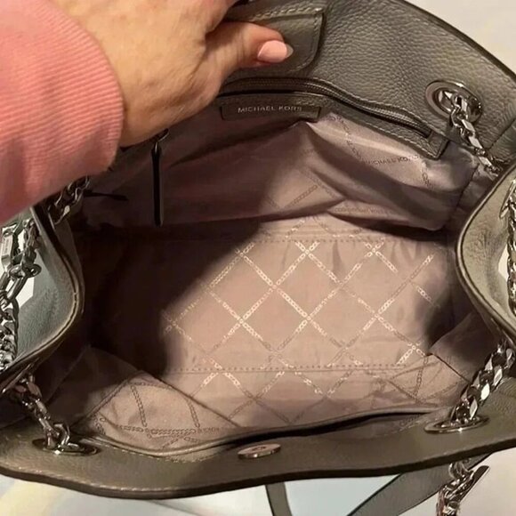 MICHAEL KORS CONVERTIBLE GREY PEBBLED CROSSBODY PURSE SHOULDER BAG SILVER ACCENT - Picture 8 of 12